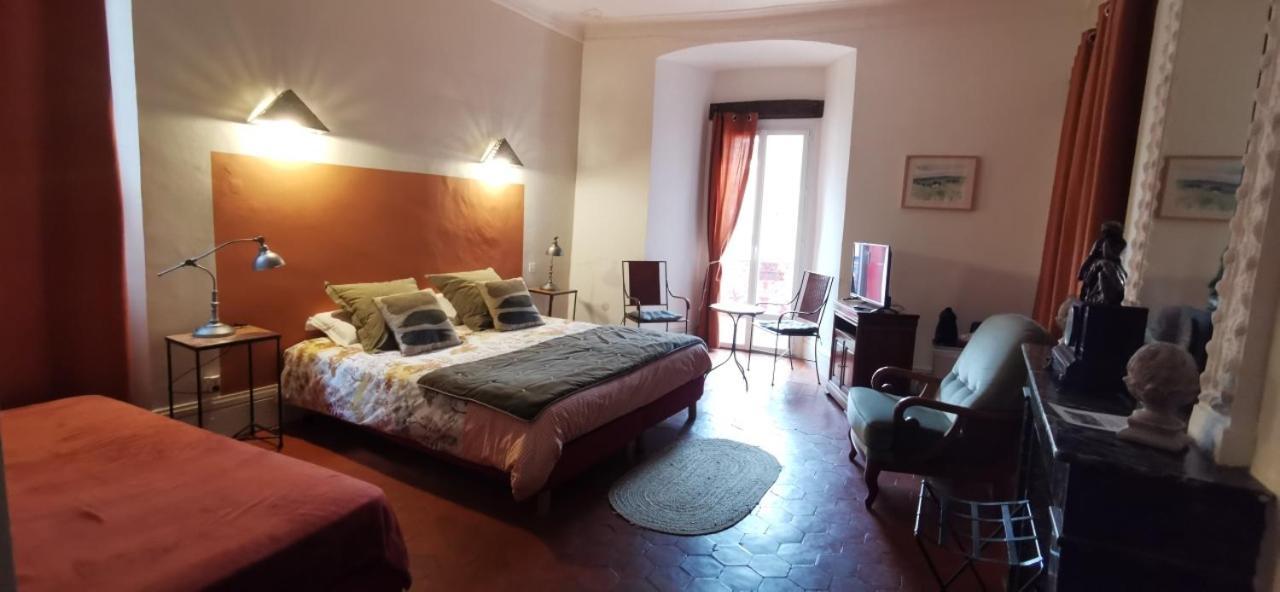 Bed and Breakfast Le Mimosa à Saint-Saturnin-de-Lucian Extérieur photo