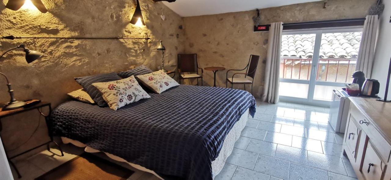 Bed and Breakfast Le Mimosa à Saint-Saturnin-de-Lucian Extérieur photo